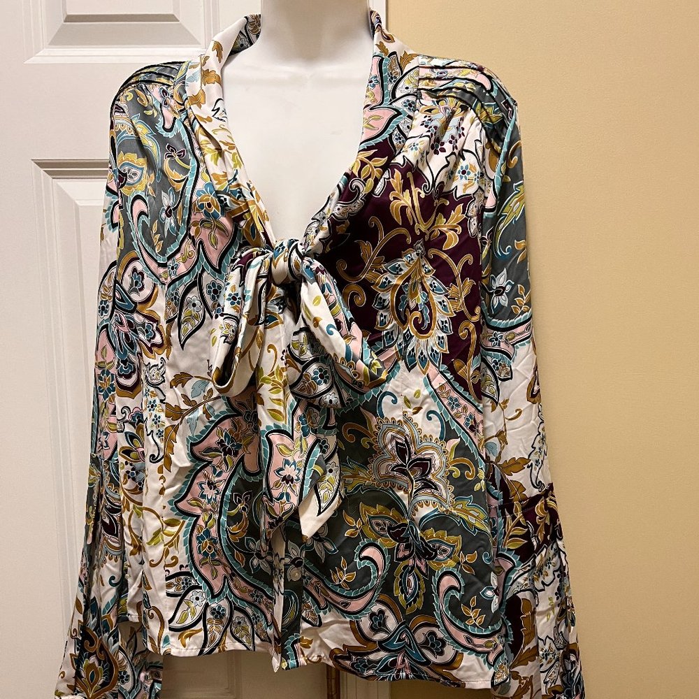 Sunny Leigh Top NWT